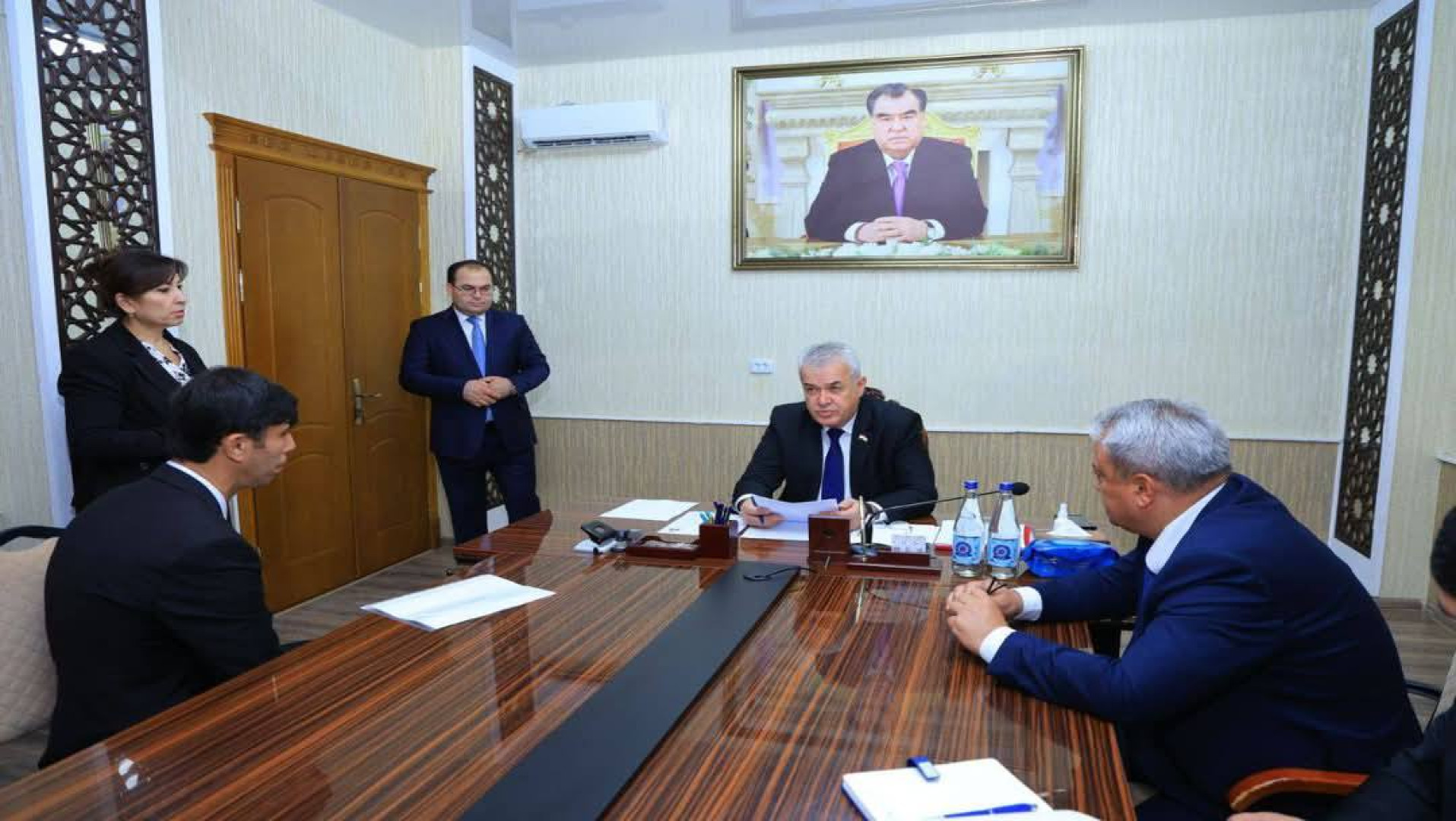ҚАБУЛИ САЙЁРИ ШАҲРВАНДОН АЗ ҶОНИБИ ВАЗИРИ МАОРИФ ВА ИЛМ ДАР ШАҲРИ ХУҶАНД